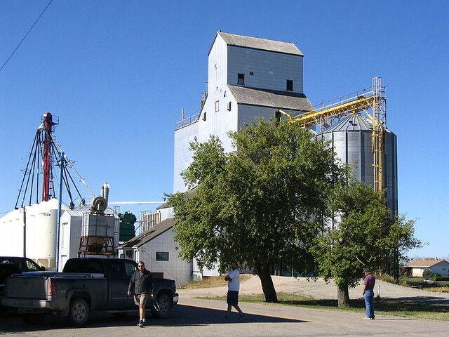 File:Hartney, Manitoba.jpg