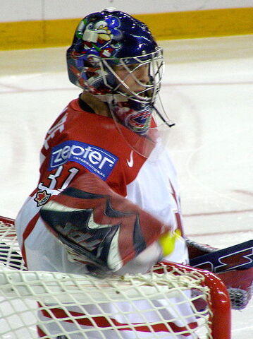 File:Pascal Leclaire WC2008.jpg