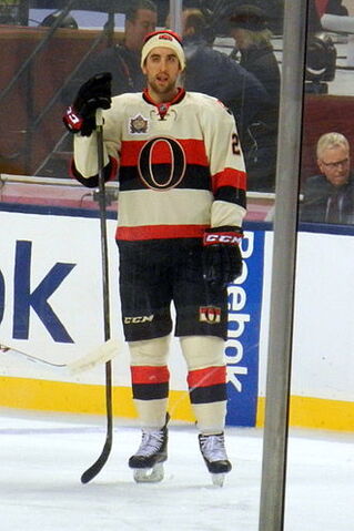 File:Cowen 2014.jpg