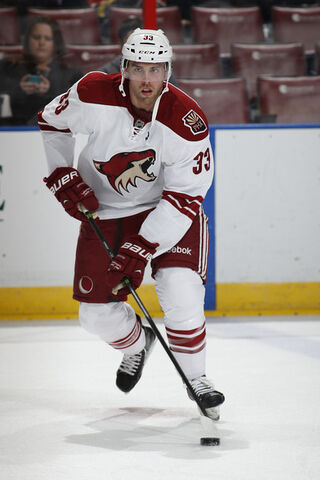 File:Gormley Coyotes.jpg