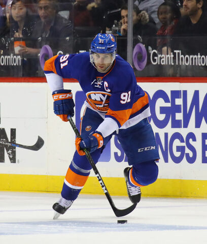 File:John Tavares 2016.jpg