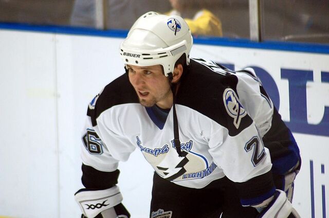 File:Marty St Louis 2007.jpg