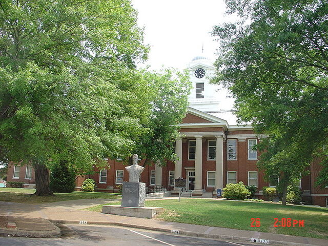 File:Scottsboro, Alabama.jpg