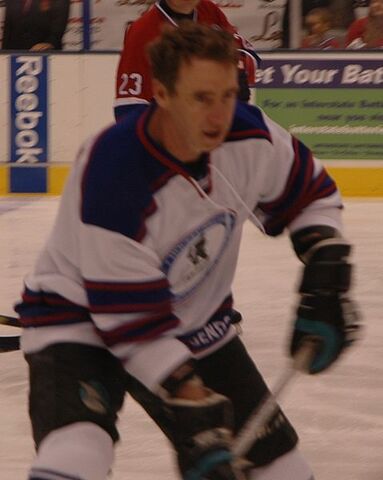 File:Bernie Nicholls.jpg