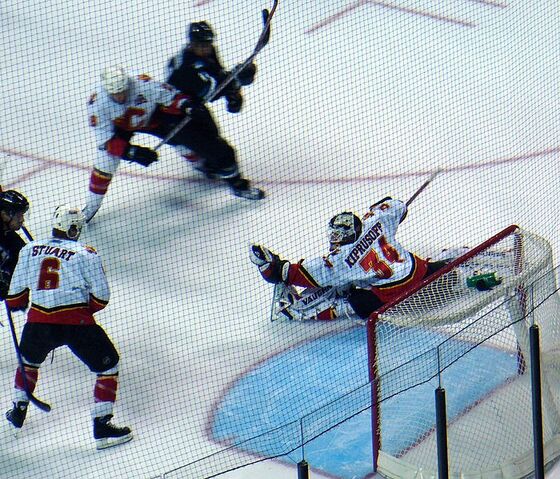 File:Kiprusoff make a save.jpg