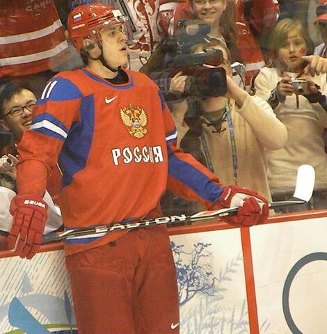 File:EvgeniMalkin02162010.jpg