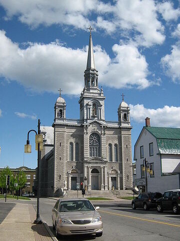 File:Grand-Mère, Quebec.jpg