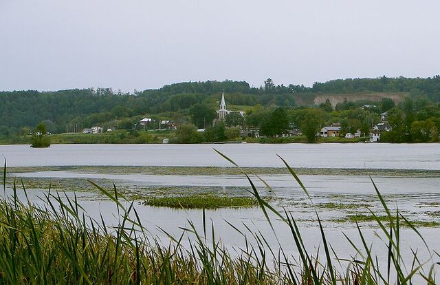 File:Campbell's Bay, Quebec.jpg