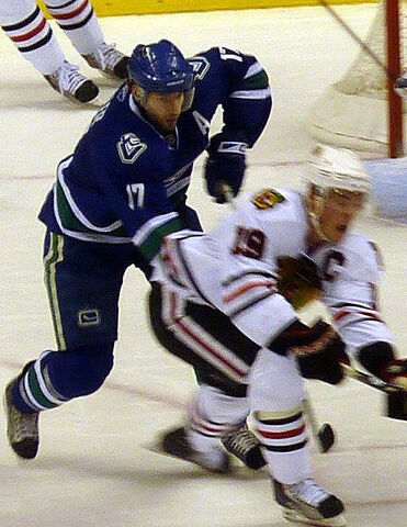 File:Ryan Kesler Jonathan Toews.jpg