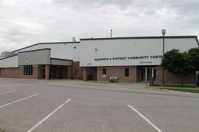 File:Seaforth & District Community Centre.jpg