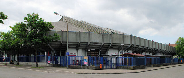 File:800px-Franz-Siegel-Halle (Freiburg).jpg