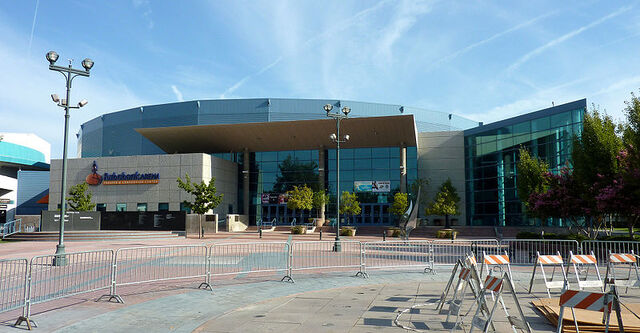 File:2009-0726-CA-Bakersfield-RabobankArena.jpg