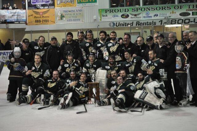 File:2016 NLSAHL champs GFW Cataracts.jpg
