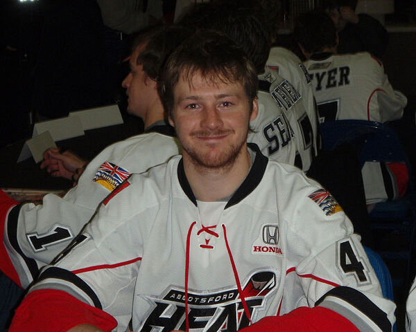 File:Joe Piskula 2011.jpg