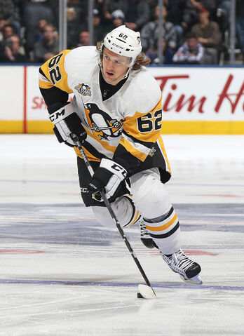 File:Hagelin Penguins 2016.jpg