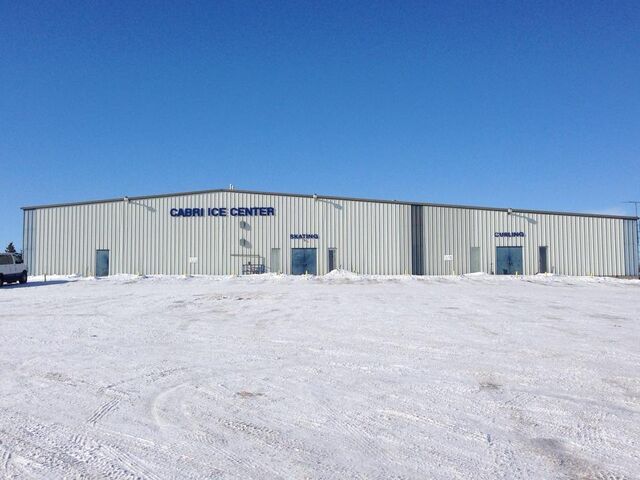 File:Cabri Ice Centre.jpg