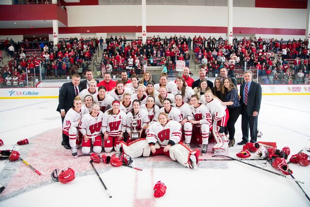 File:2017 WCHA women's champs Wisconsin Badgers.jpg