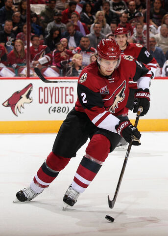 File:Luke Schenn Coyotes 2016.jpg