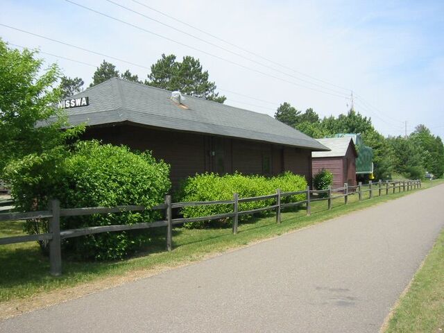 File:Nisswa, Minnesota.jpg