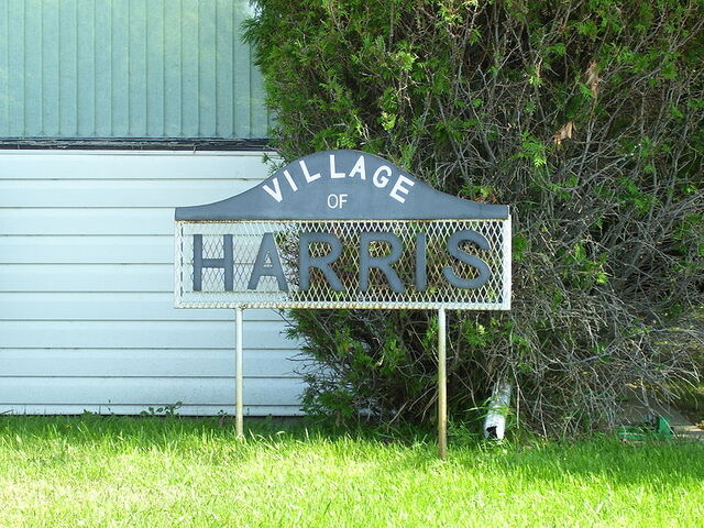 File:Harris, Saskatchewan.jpg