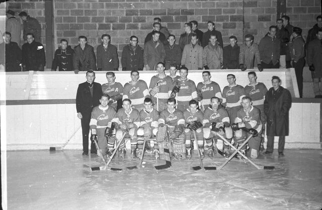 File:SDU-1961-62-game.jpg