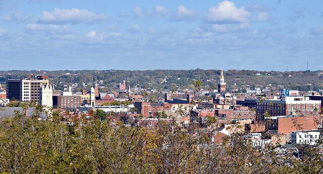 File:Dubuque, Iowa.jpg