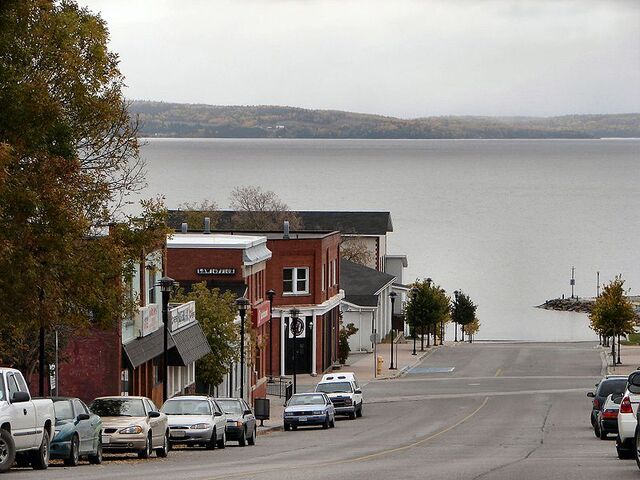 File:Haileybury, Ontario.jpg