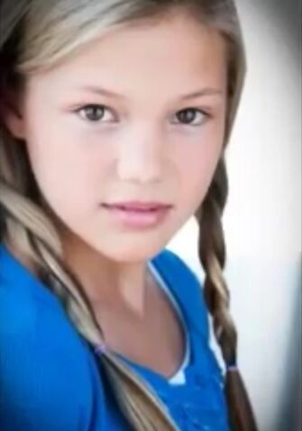File:Olivia Holt with Braids.jpg