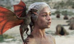 Daenerys 1x10.jpg