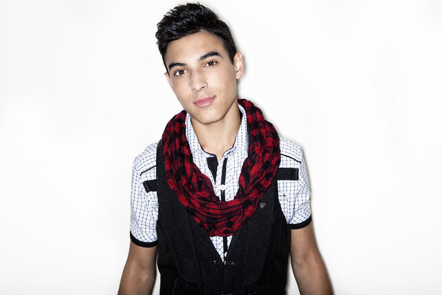 File:Gabe3.jpg