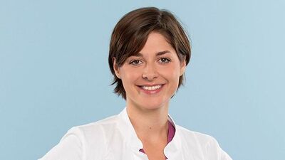 Katharina-nesytowa-ist-dr-theresa-kosha-100~ v-standard644 61601b