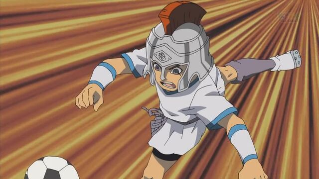 Fichier:1000px-Hera Tadashi in Zeus uniform.jpg