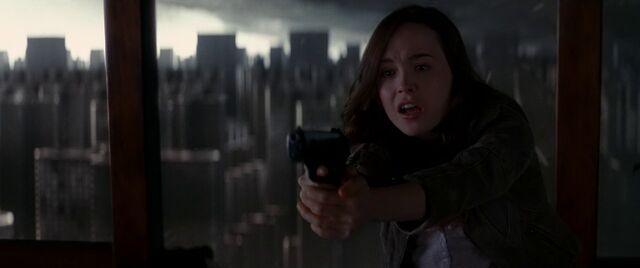 File:Ariadne with beretta px4.jpg