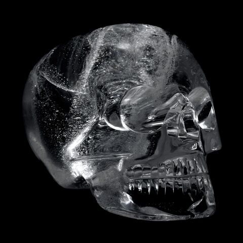 File:Crystal skull (british museum).jpg