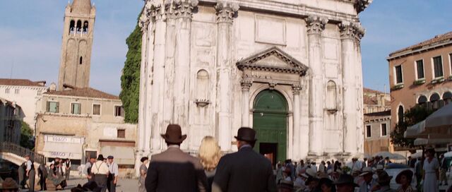 File:Piazza.jpg