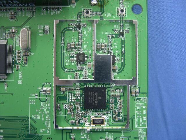 File:Linksys WRT150N v1.1 FCCn.jpg