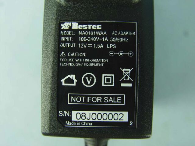 File:Linksys WRT400N v1.0 FCCe.jpg