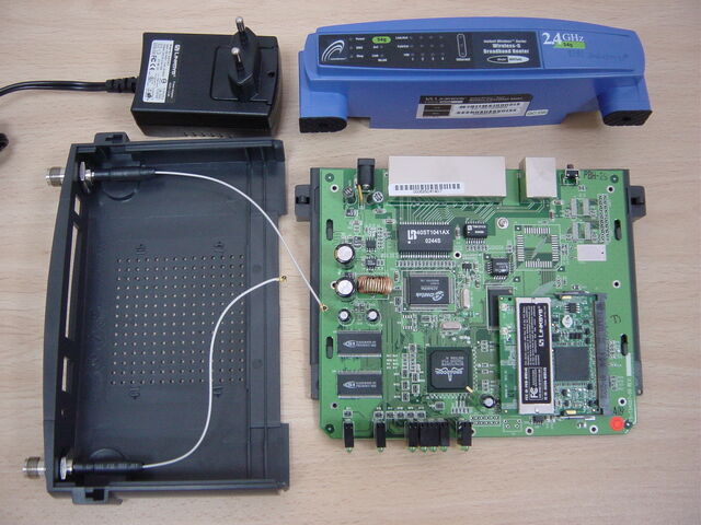 File:Linksys WRT54G v1.0b.jpg