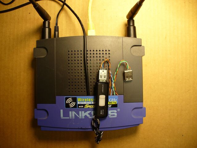 File:Wrt54gsv3-usb9-hr.jpg