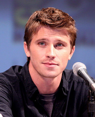 File:Garrett Hedlund.jpg