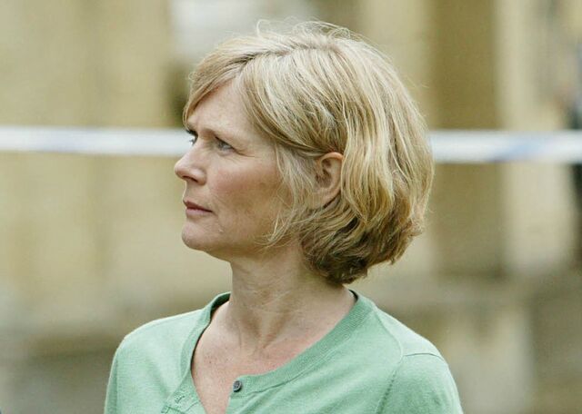 File:Clare laura.jpg