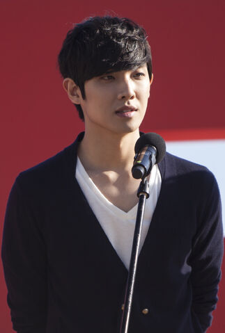 File:Lee Joon-p03.jpg