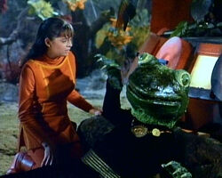 Pennywiththefrogalien1