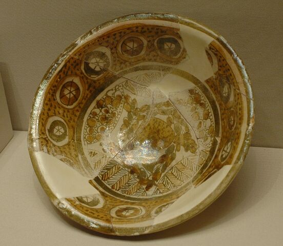 File:Cup Susa Louvre MAO568.jpg