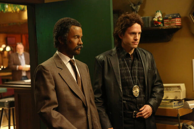 File:9x09 The Gang Makes Lethal Weapon 6 - 3.jpg