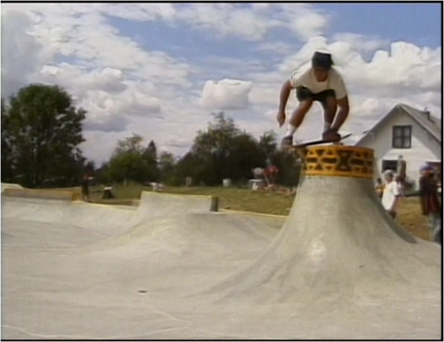 File:Skateboard Spin.png