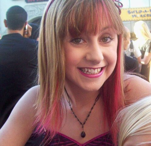 File:621px-Allisyn Ashley Arm 2010.jpg
