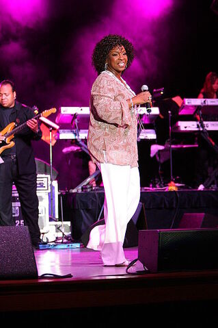 File:Gladys Knight.jpg
