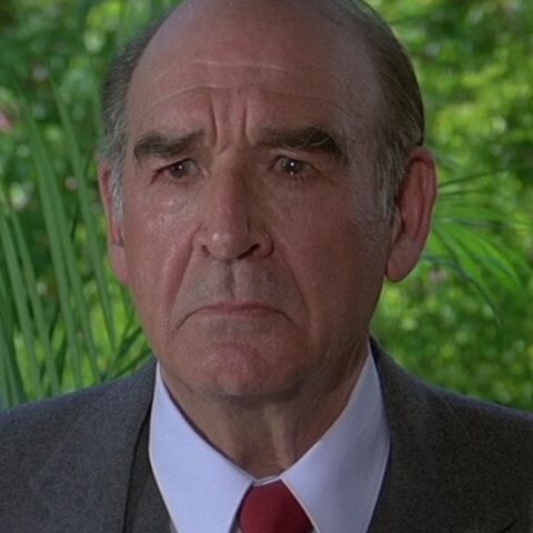 File:M (Robert Brown) - Profile.jpg