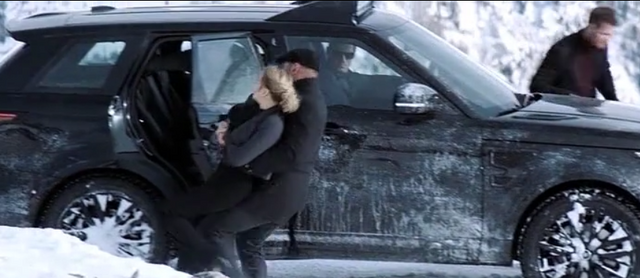 File:HinxKidnapsSwann.png